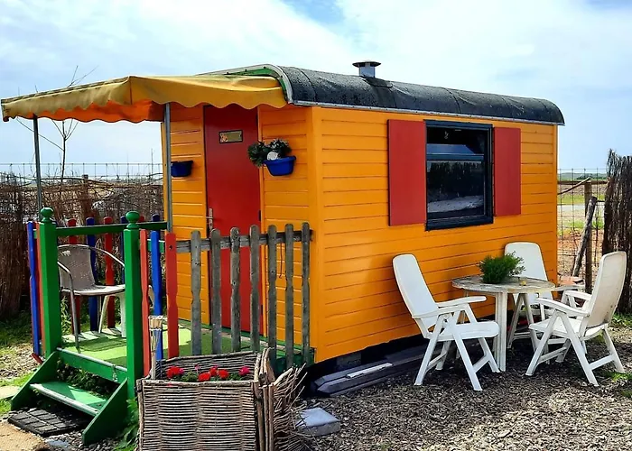 B&B boerderij rust, in pipowagens! Den Helder