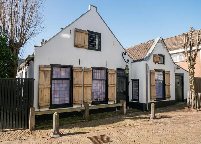 B&B De Drukkerij Zandvoort - Charming Private Guesthouse