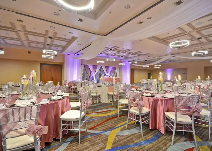 Doubletree By Hilton Phoenix North