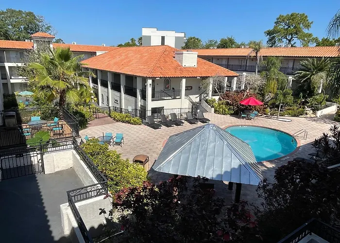 Red Roof Inn Plus & Suites Tampa