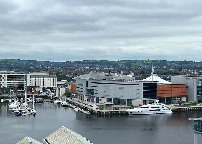 James Clow Bed & Breakfast & Apartments Belfast