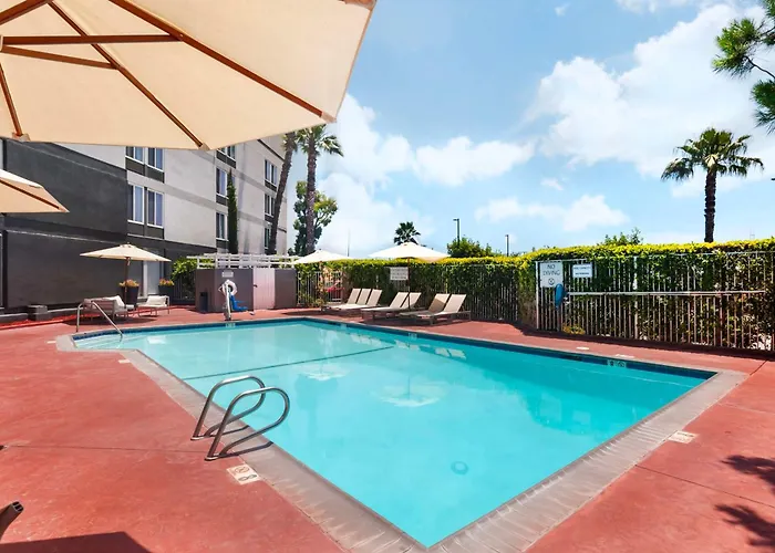 Pico Rivera Hotels