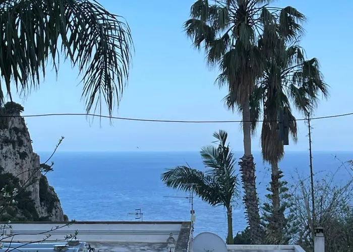 La Musa Capri