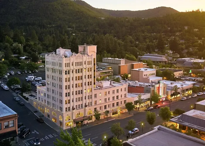Ashland Springs Hotel