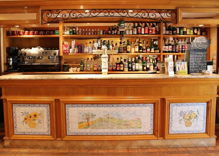 Comps-sur-Artuby Hotels