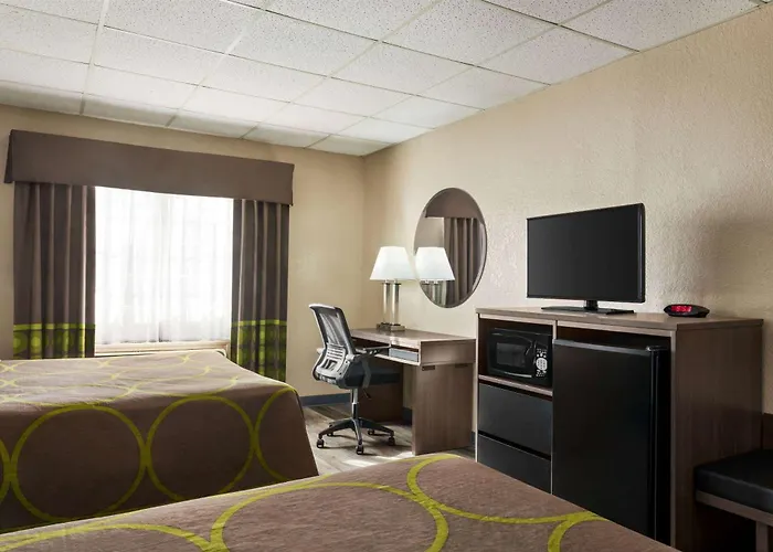 Super 8 By Wyndham Gainesville Tx