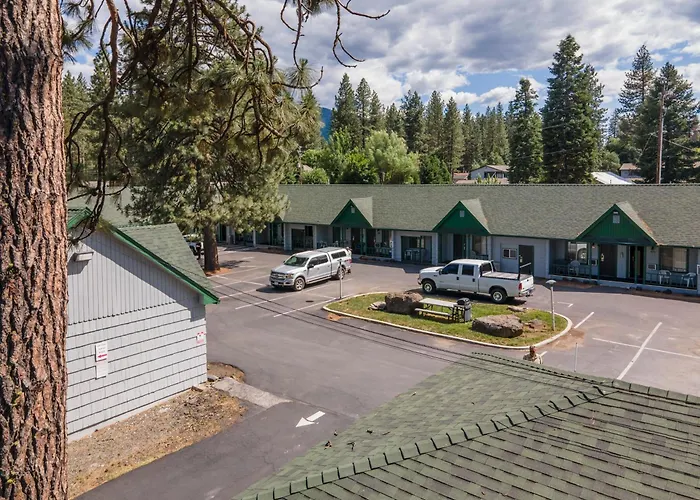Green Gables Motel & Suites Burney