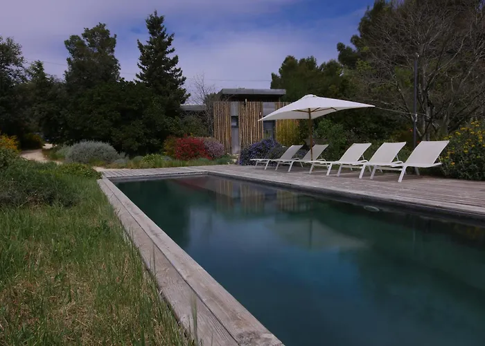 Bien Loin d'Ici Spa B&B Nîmes