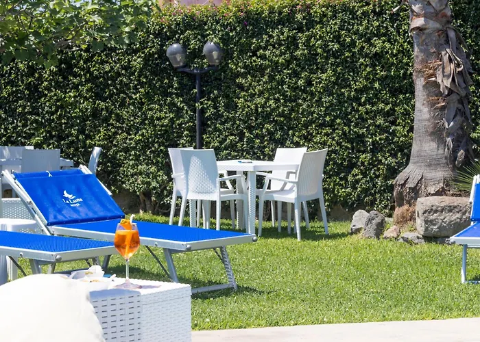 Hotel La Luna Barano dʼIschia