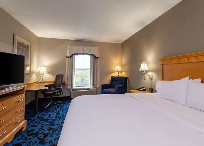 Hampton Inn & Suites Jacksonville Deerwood Park