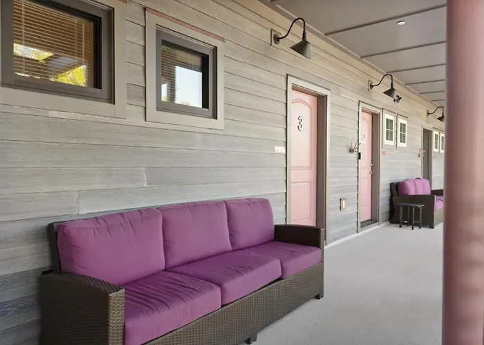 Hotels in Folly Beach