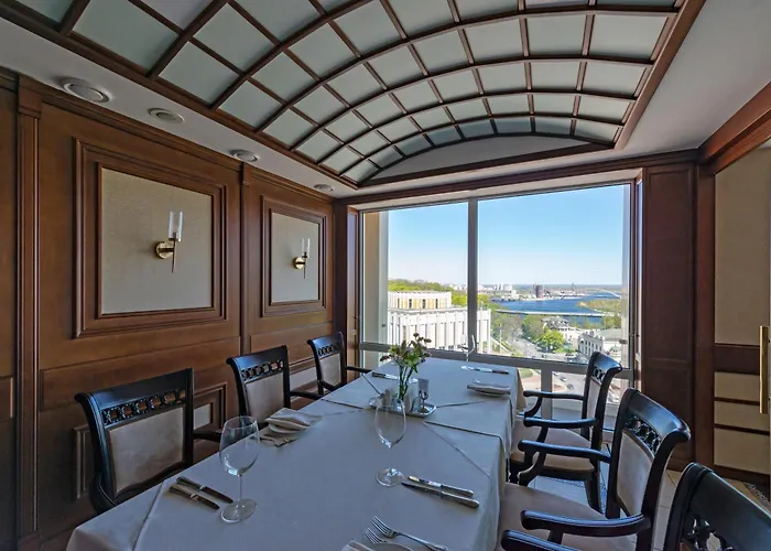 Готель Дніпро Dnipro Hotel Kiev