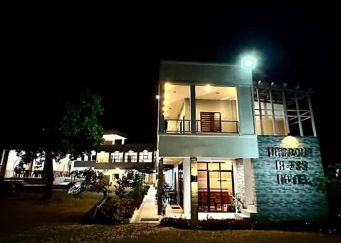 Hoteles en Corón