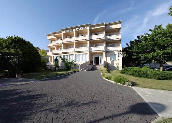 Hotels in Lopar