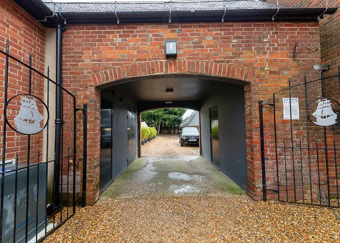 Lymington Hotels