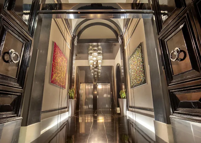 The Glam Hotel Roma