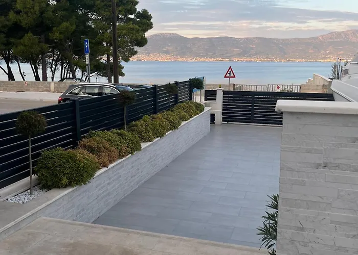 Slatine Hotels