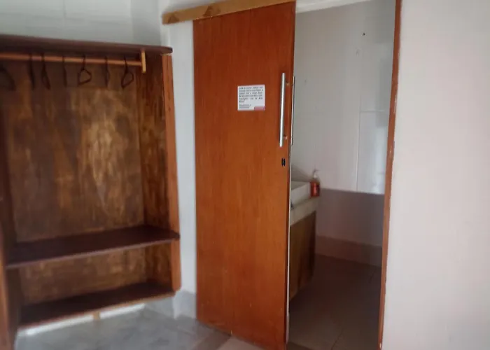 Pousada Da Gi Suites E Turismo