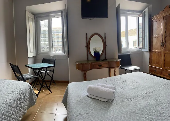 Residência Aviz Hotel Peniche