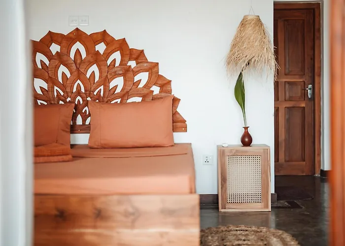 Hotels in Hikkaduwa
