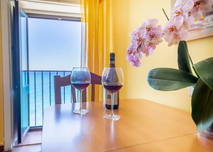 Dolce Vita Rooms And Apartments Cefalù