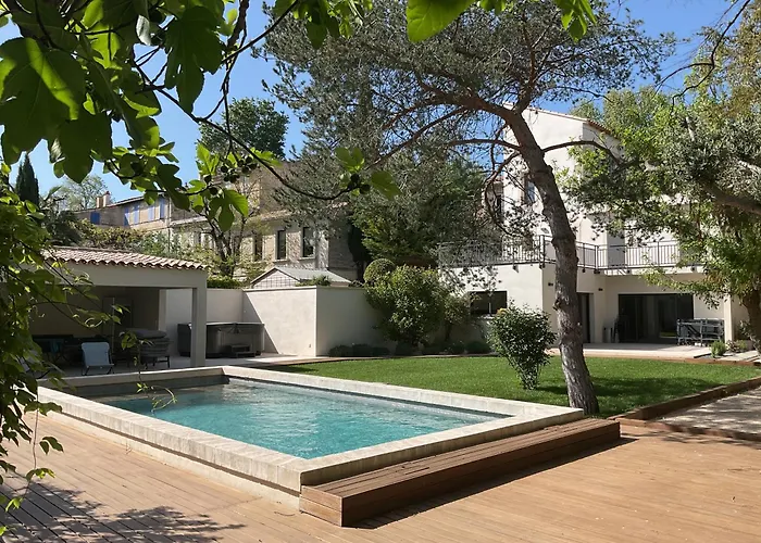 15 meilleurs Hôtels Spa à Avignon pour une Escapade Relaxante