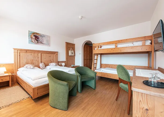 Hotel Goldene Rose Monguelfo-Tesido / Welsberg-Taisten