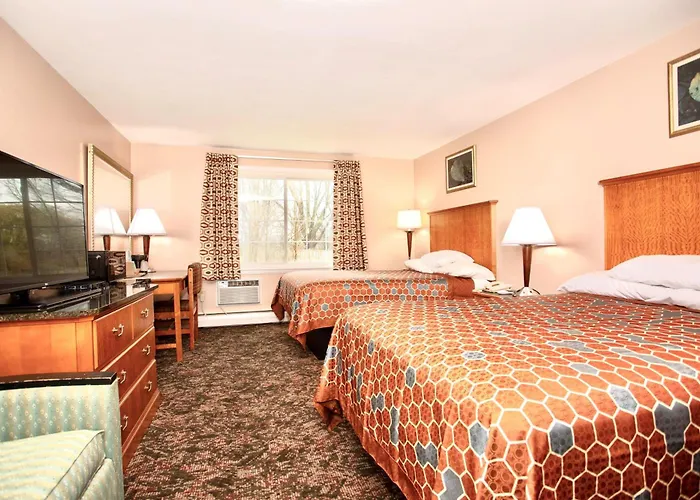 Cicero Hotels