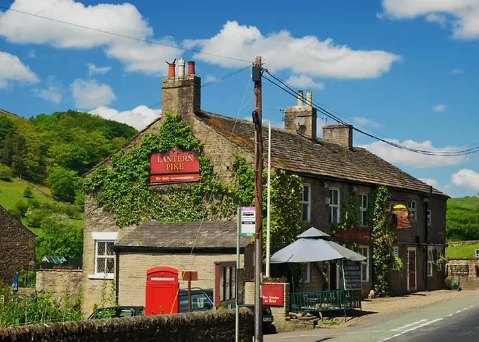 Hayfield (Derbyshire) Hotels