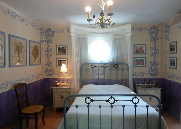 Hotel Mas De La Chapelle à Arles