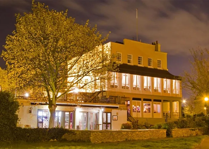 Purfleet Hotels