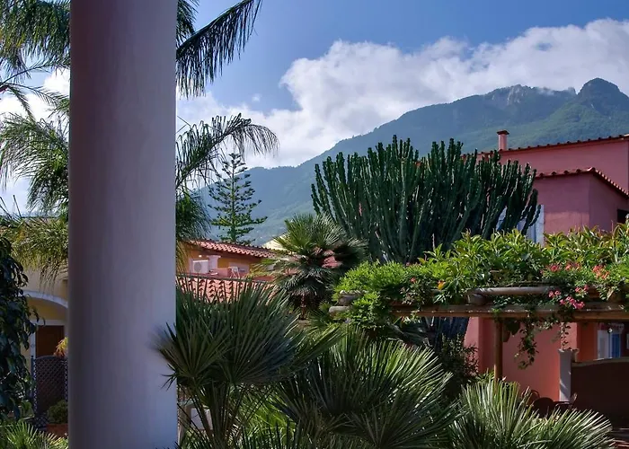 Lacco Ameno (Isola d'Ischia) Hotels
