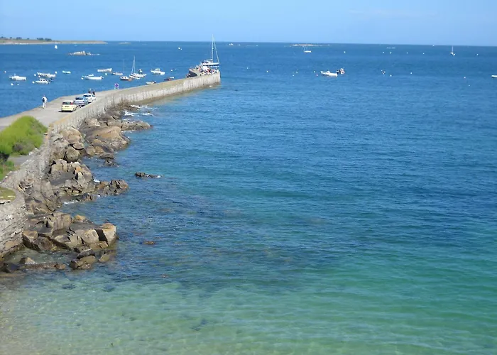 Logis Hotel Bellevue Roscoff