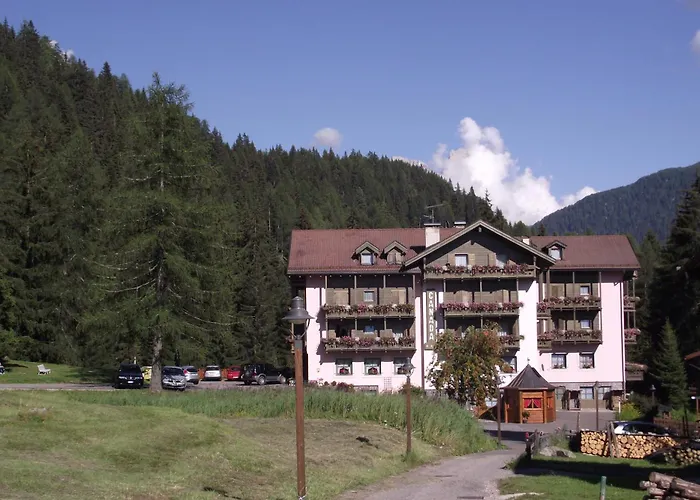 Hotel Canada Predazzo