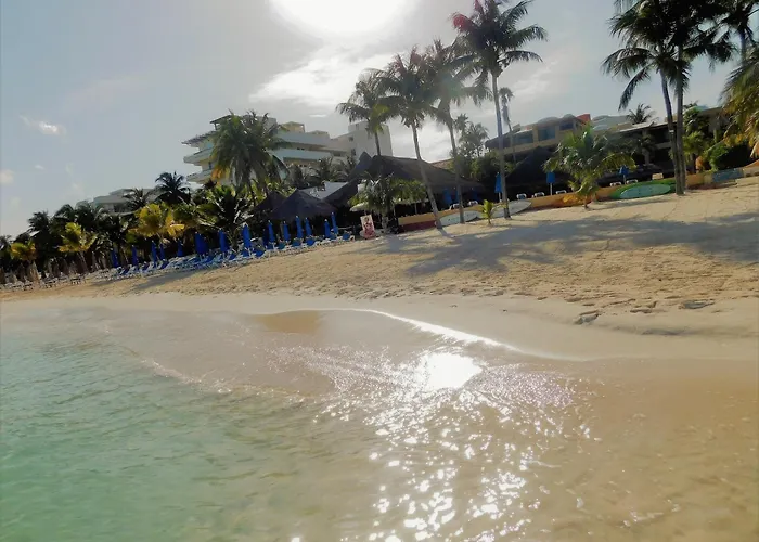 Nautibeach Beach Front Condos In North Beach Isla Mujeres