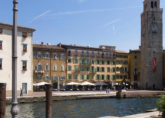 Hotel Centrale Riva del Garda