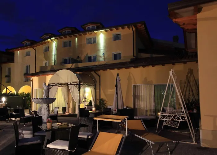 Hotel Borgo dei Poeti Romantik Wellness&SPA Manerba del Garda