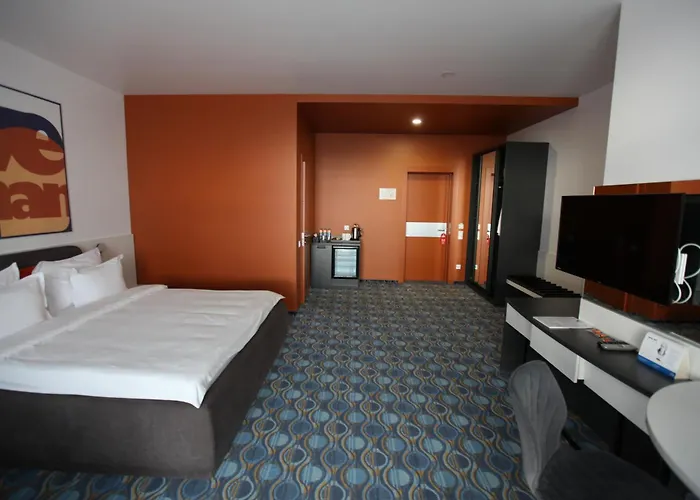 Hotels in Umanʼ