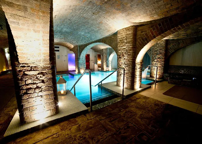 Best 20 Spa Hotels in Wirral for a Relaxing Getaway