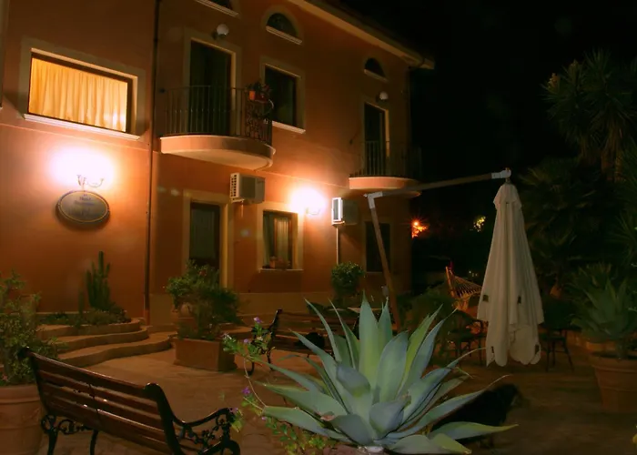Hotels in Le Castella (Calabria)