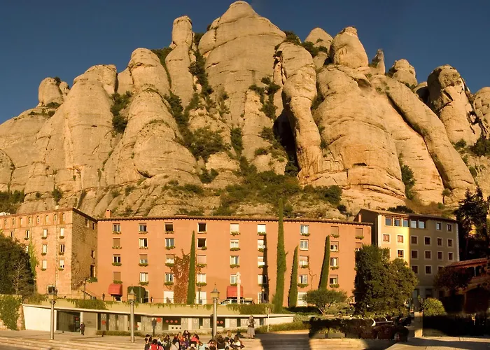 Montserrat Hotels