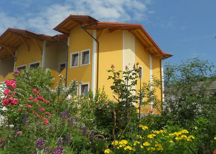 Hotels in Kirchheim im Innkreis
