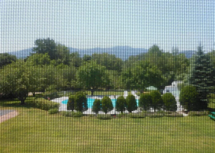 Briarcliff Motel