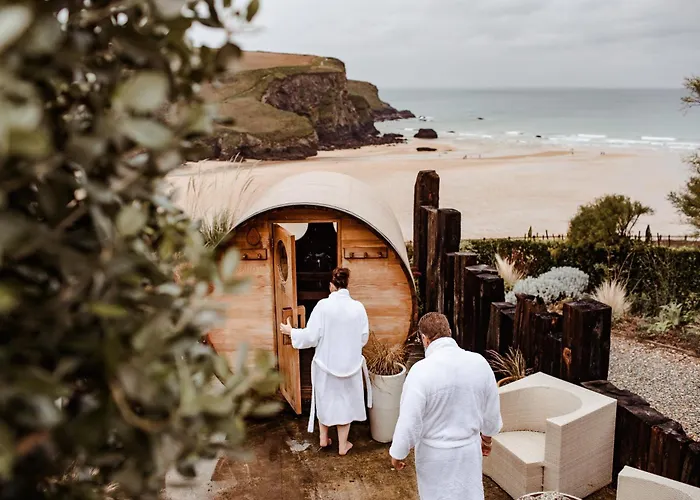 Mawgan Porth Hotels