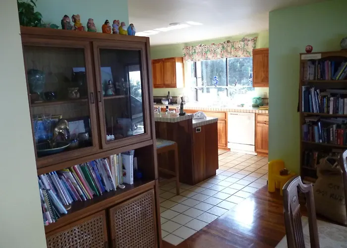 A Beautiful Edge Of The World Bed & Breakfast Captain Cook