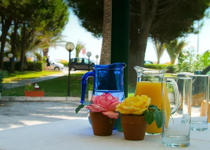 Hotel San Remo - All Inclusive - Fronte Mare - Spiaggia Privata Martinsicuro