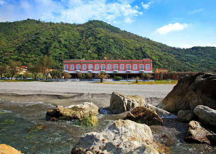 Hotel a Piraino