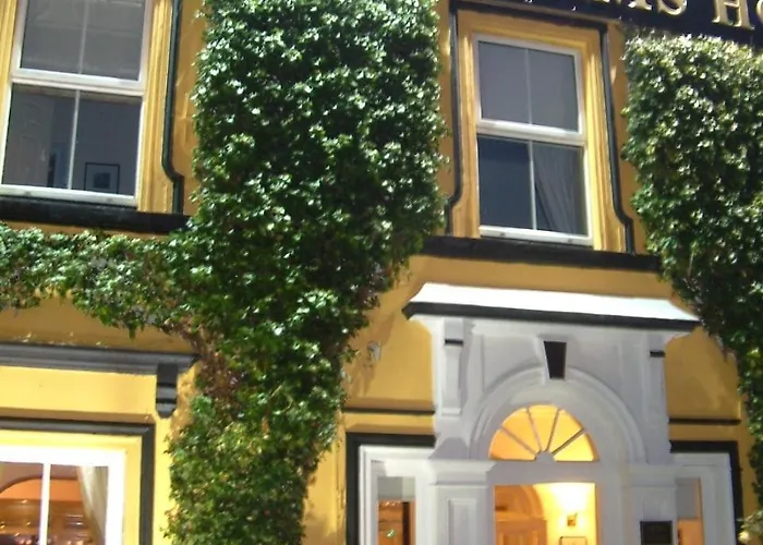 Listowel Hotels
