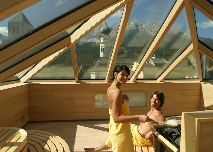 Hotel Cavallino Bianco - Weisses Roessl San Candido