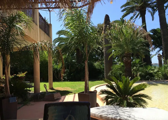 Hotel La Mandarinette à La Seyne-sur-Mer